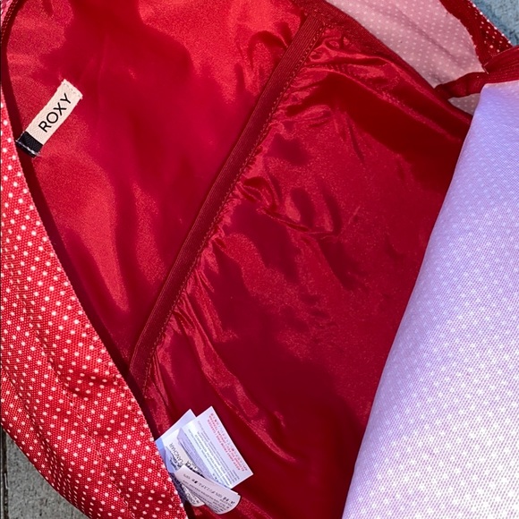 NWOT Roxy backpack - Picture 4 of 5